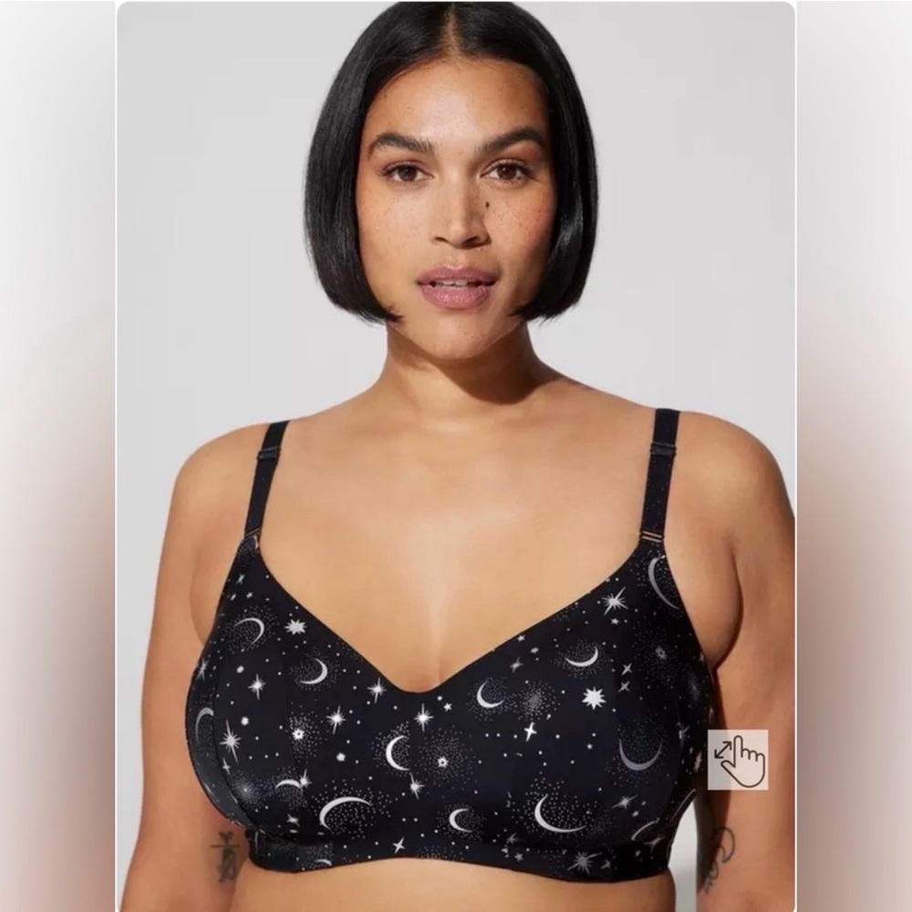 Torrid Wireless Dream Bra Moon & Star Print